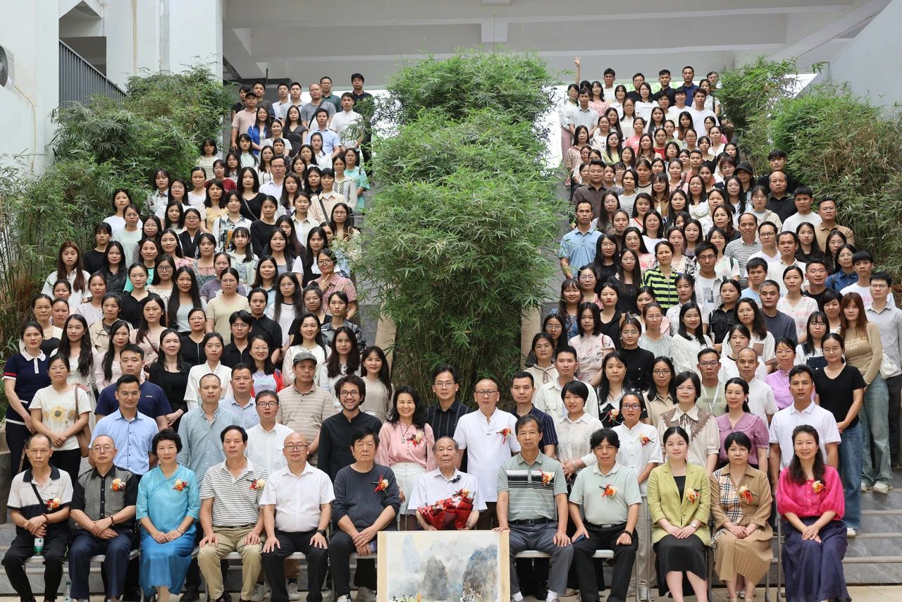 桂平市中小学美术教师水彩画专题培训活动暨大藤峡水彩画社成立仪式在我校顺利举行 丨 乐鱼手机网·(中国)官方网站